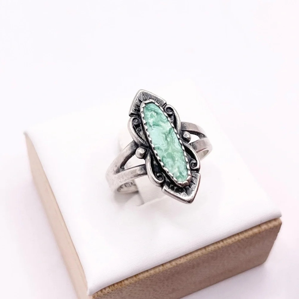 Size 6 Green Stone Bell Trading post 925 sterling silver Ring - Picture 3 of 8